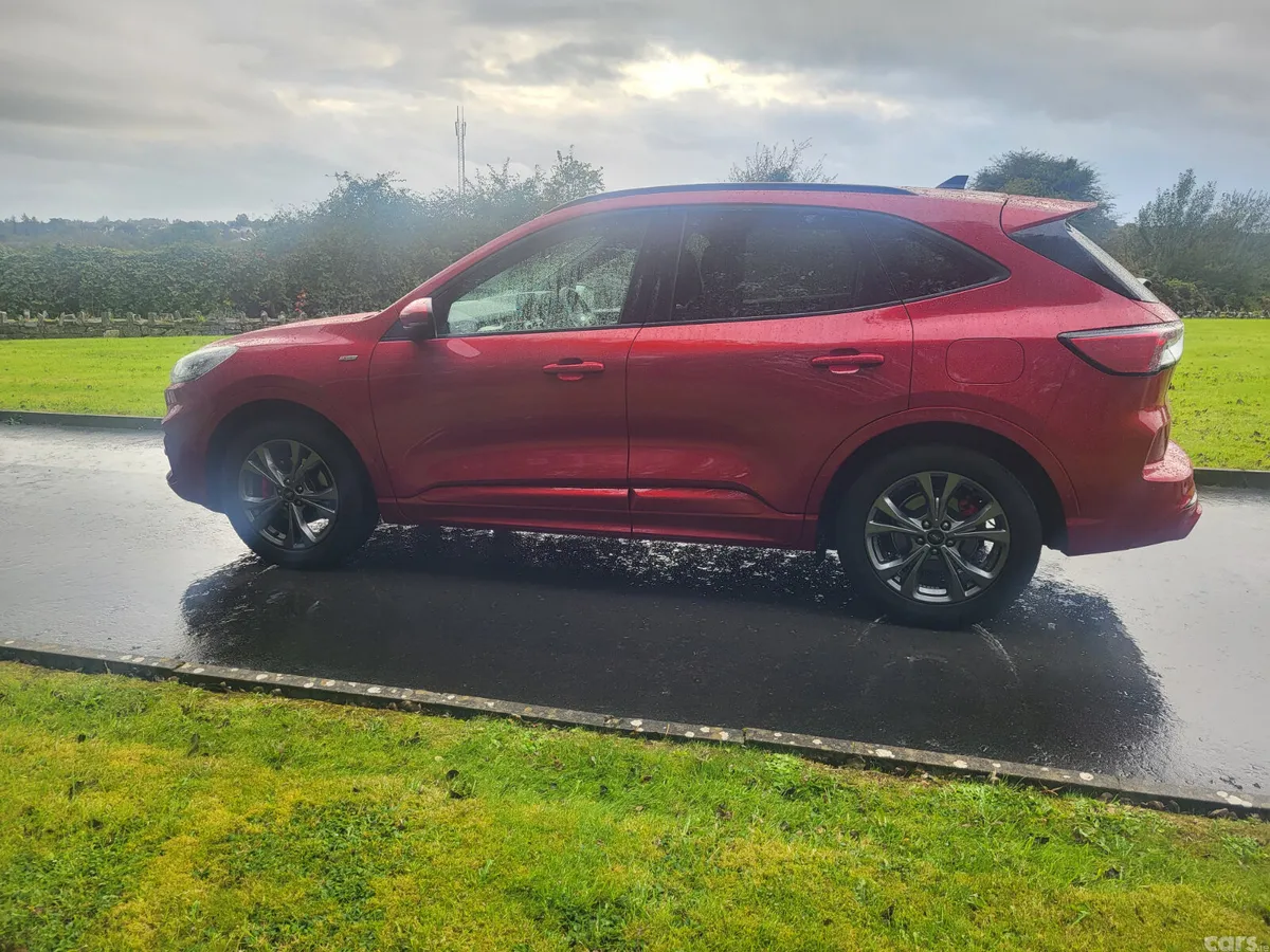 Ford Kuga SUV, Diesel, 2020, Red