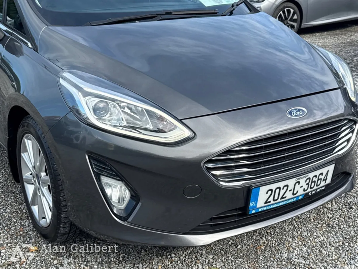 Ford Fiesta Hatchback, Petrol, 2020, Grey