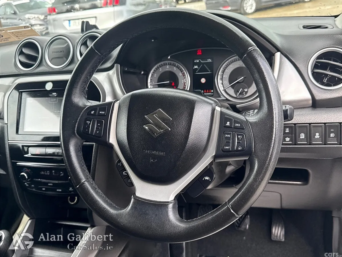 Suzuki Vitara SUV, Petrol, 2021, Grey