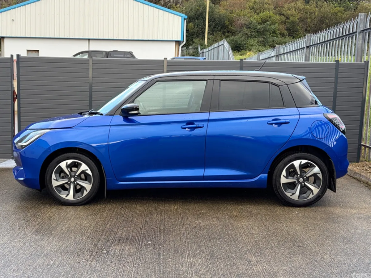 Suzuki Swift Hatchback, Petrol Hybrid, 2025, Blue