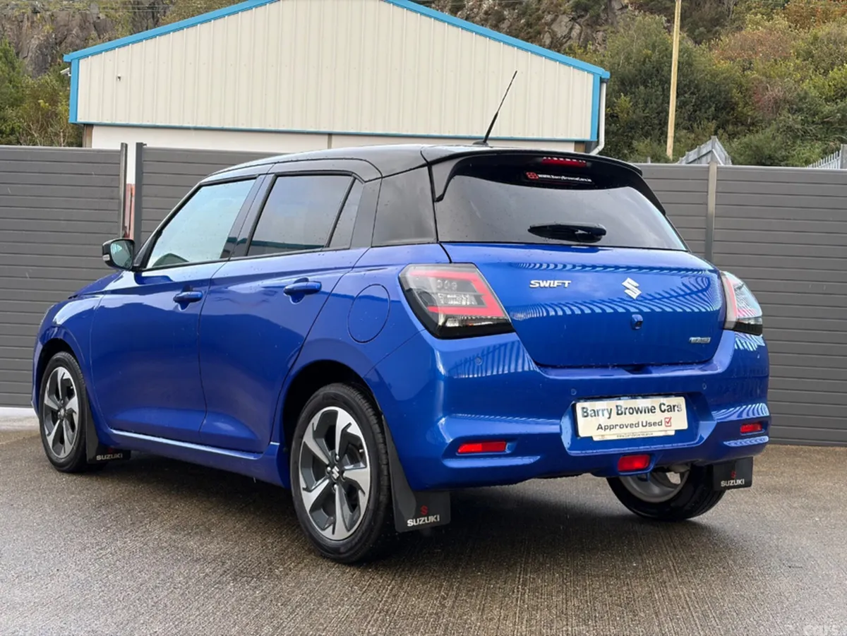 Suzuki Swift Hatchback, Petrol Hybrid, 2025, Blue