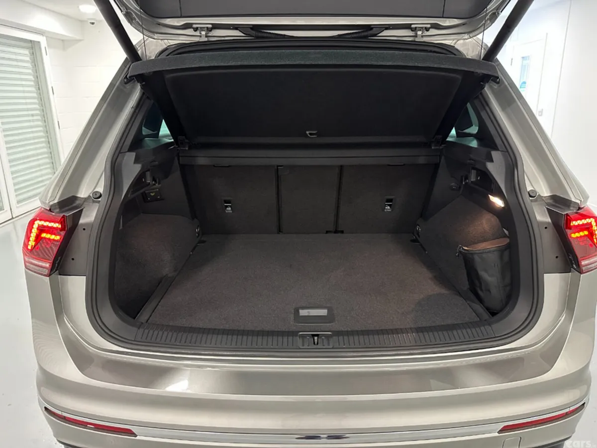Volkswagen Tiguan SUV, Diesel, 2019, Silver