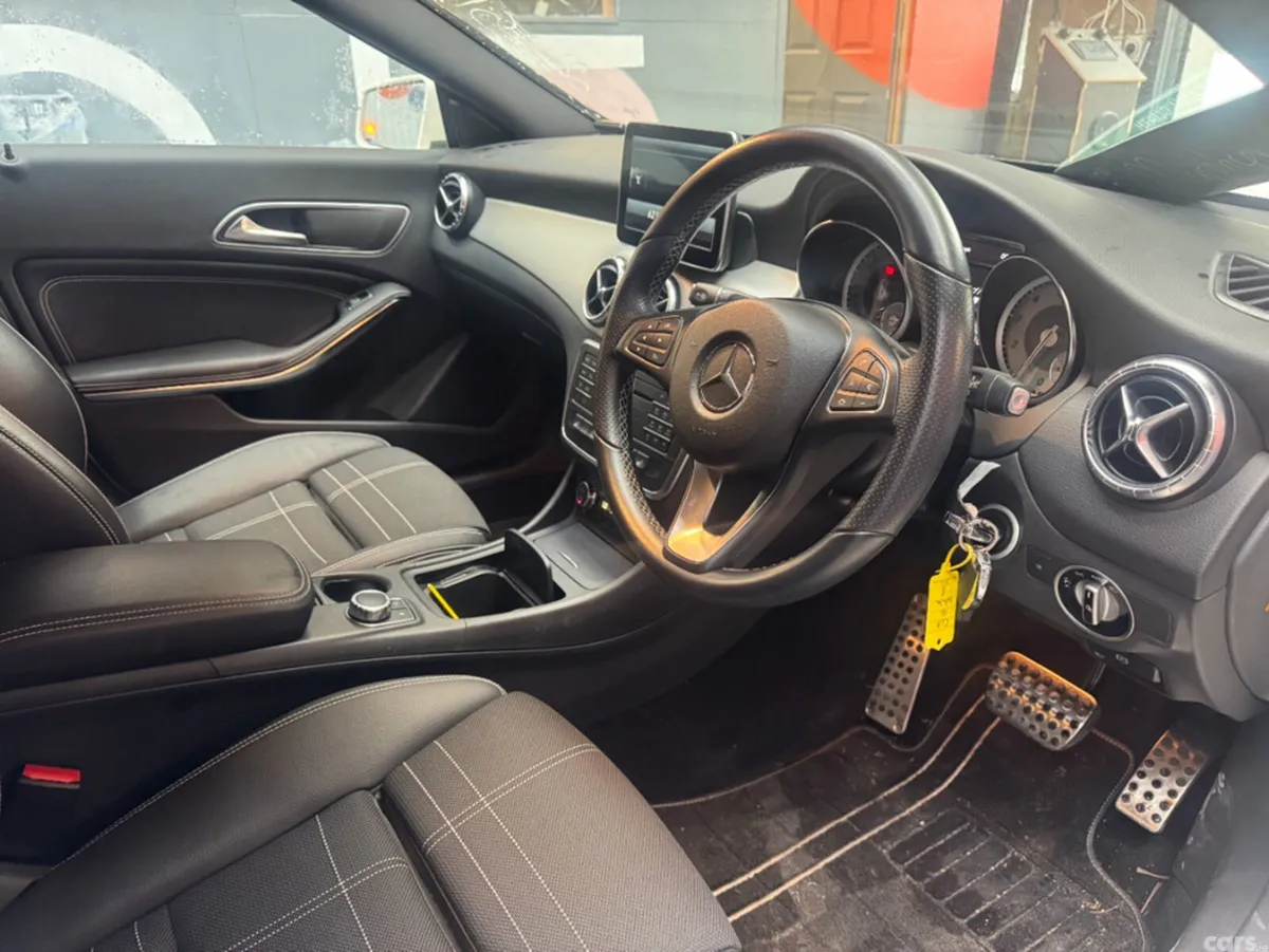 Mercedes-Benz CLA Hatchback, Petrol, 2016, White