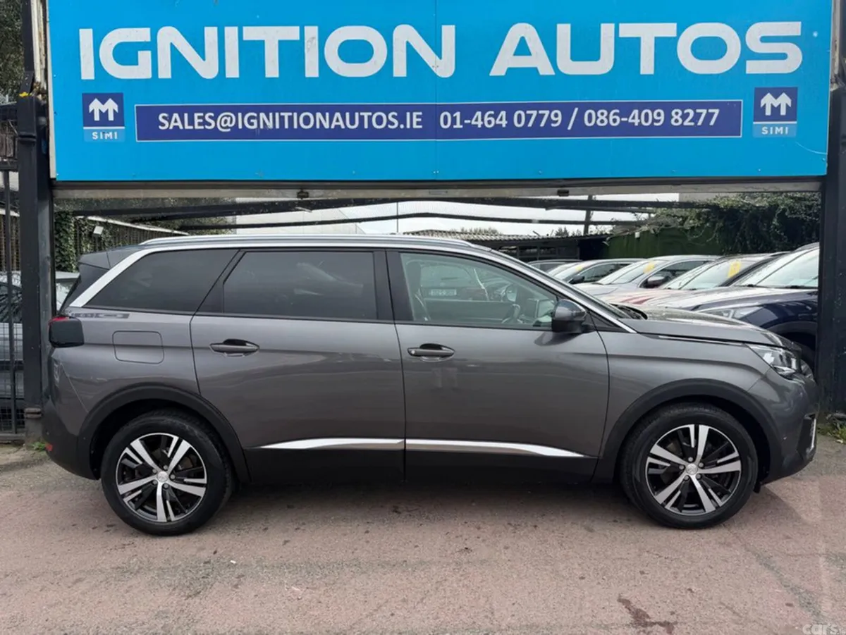 Peugeot 5008 MPV, Petrol, 2018, Grey
