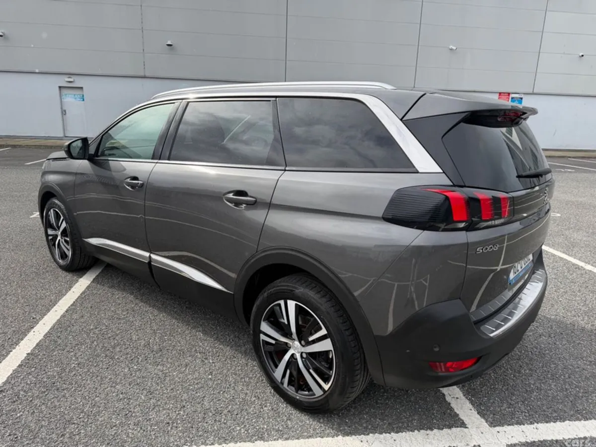 Peugeot 5008 MPV, Petrol, 2018, Grey