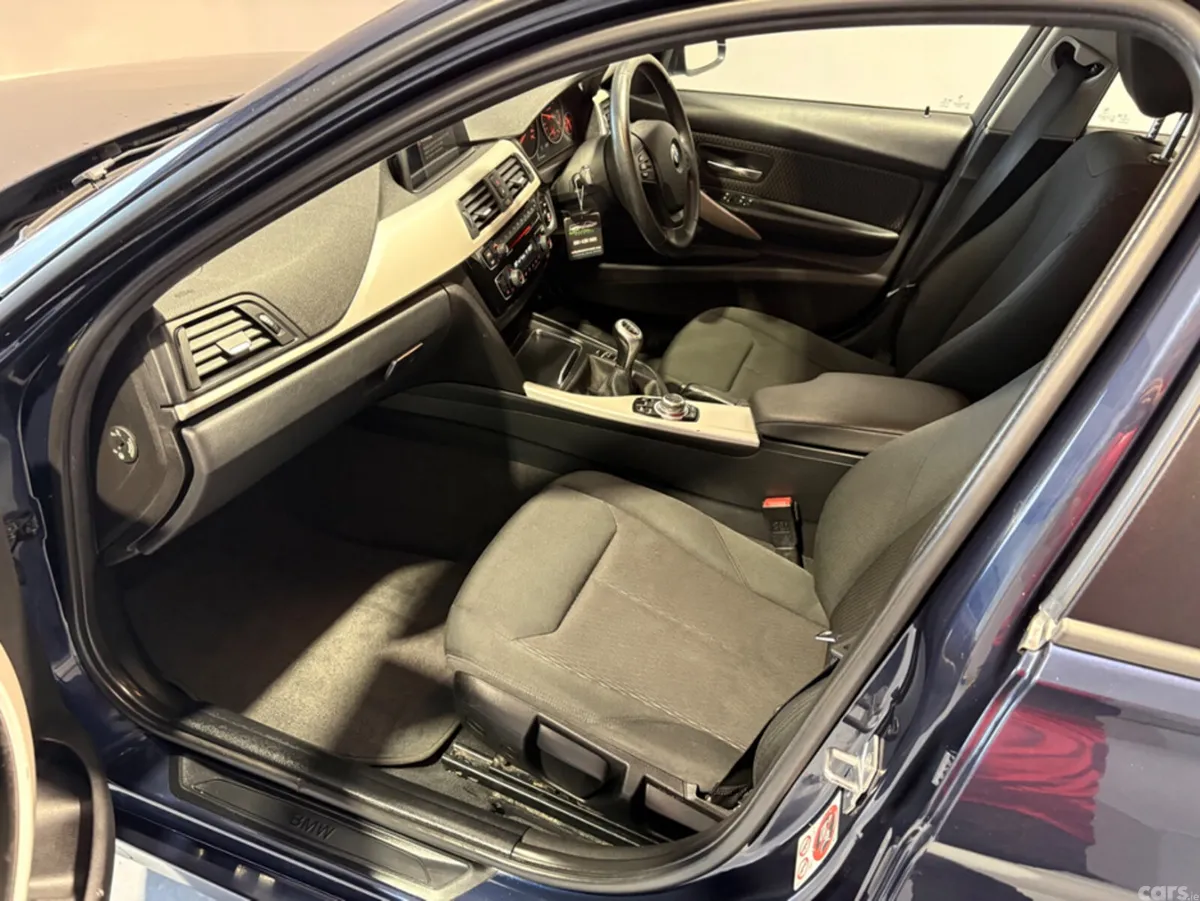 BMW 3-Series Saloon, Diesel, 2017, Blue