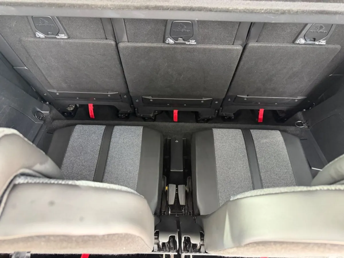 Peugeot 5008 MPV, Petrol, 2018, Grey