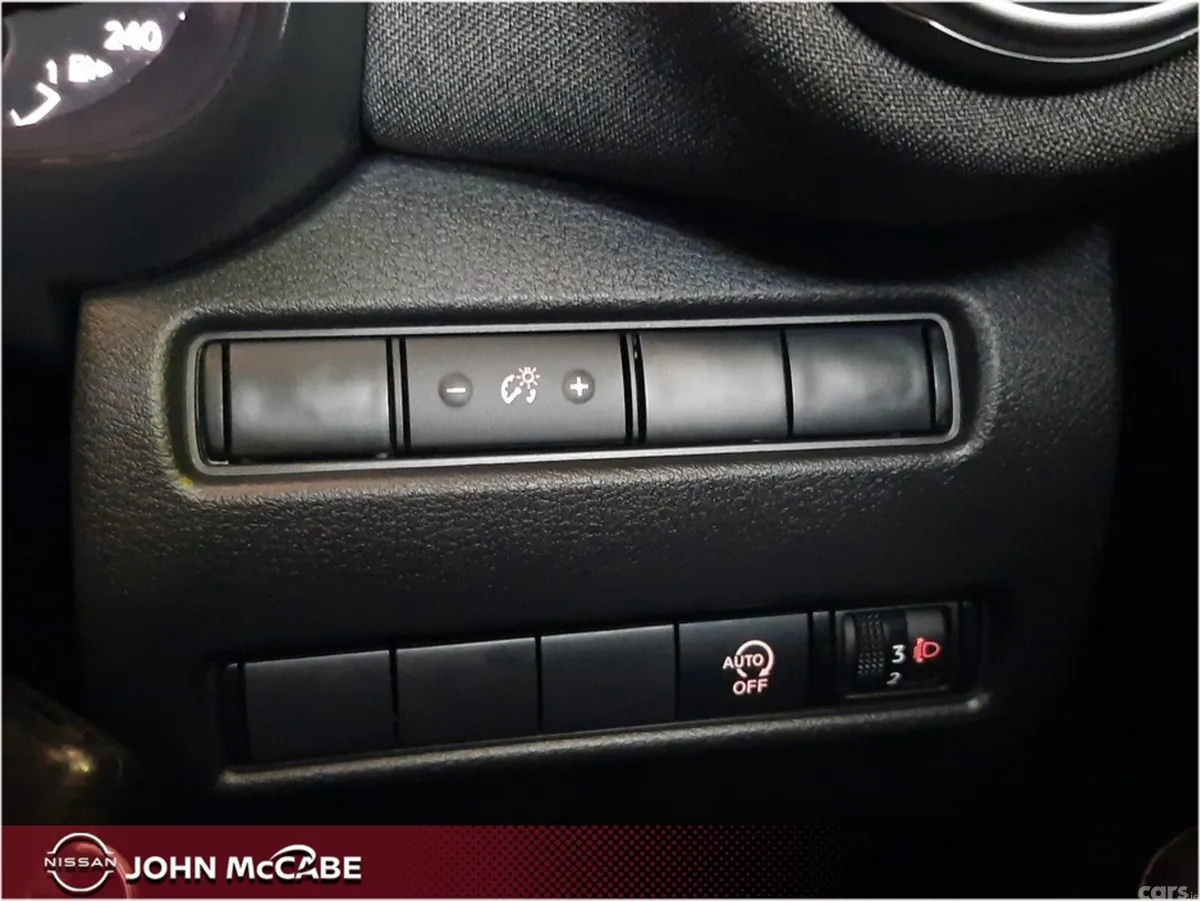 Nissan Juke MPV, Petrol, 2026, Red