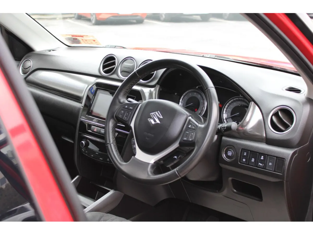 Suzuki Vitara SUV, Petrol, 2024, Red