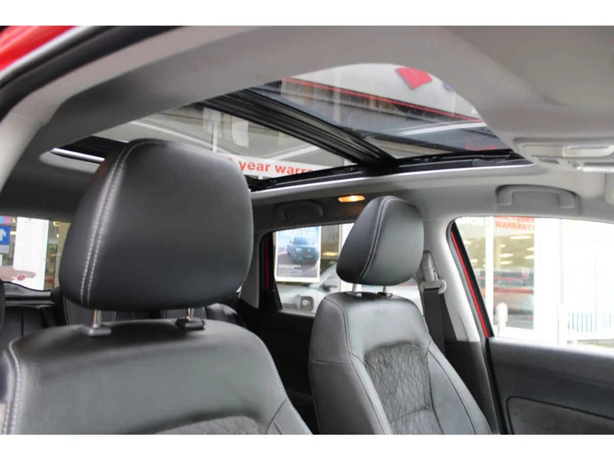 Suzuki Vitara SUV, Petrol, 2024, Red