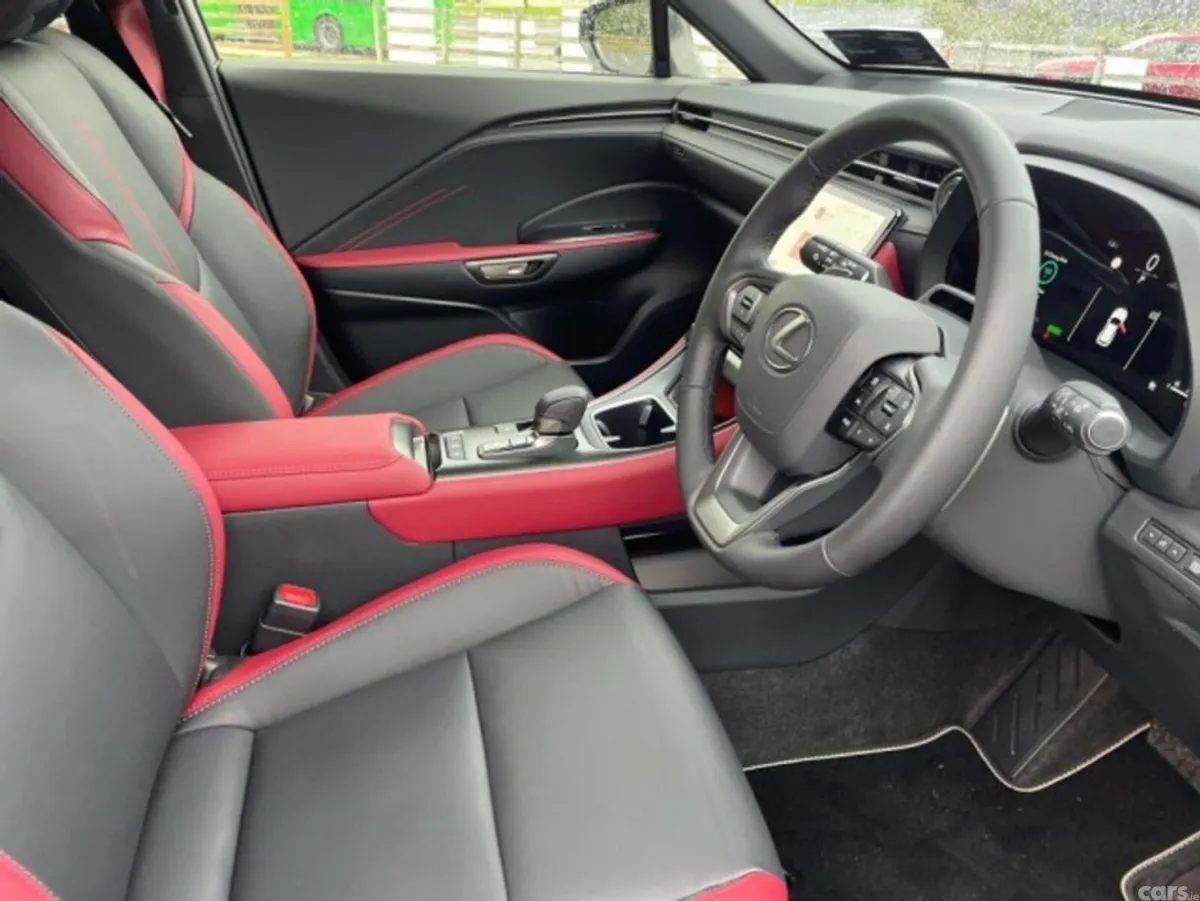Lexus LBX SUV, Petrol Hybrid, 2026, Black