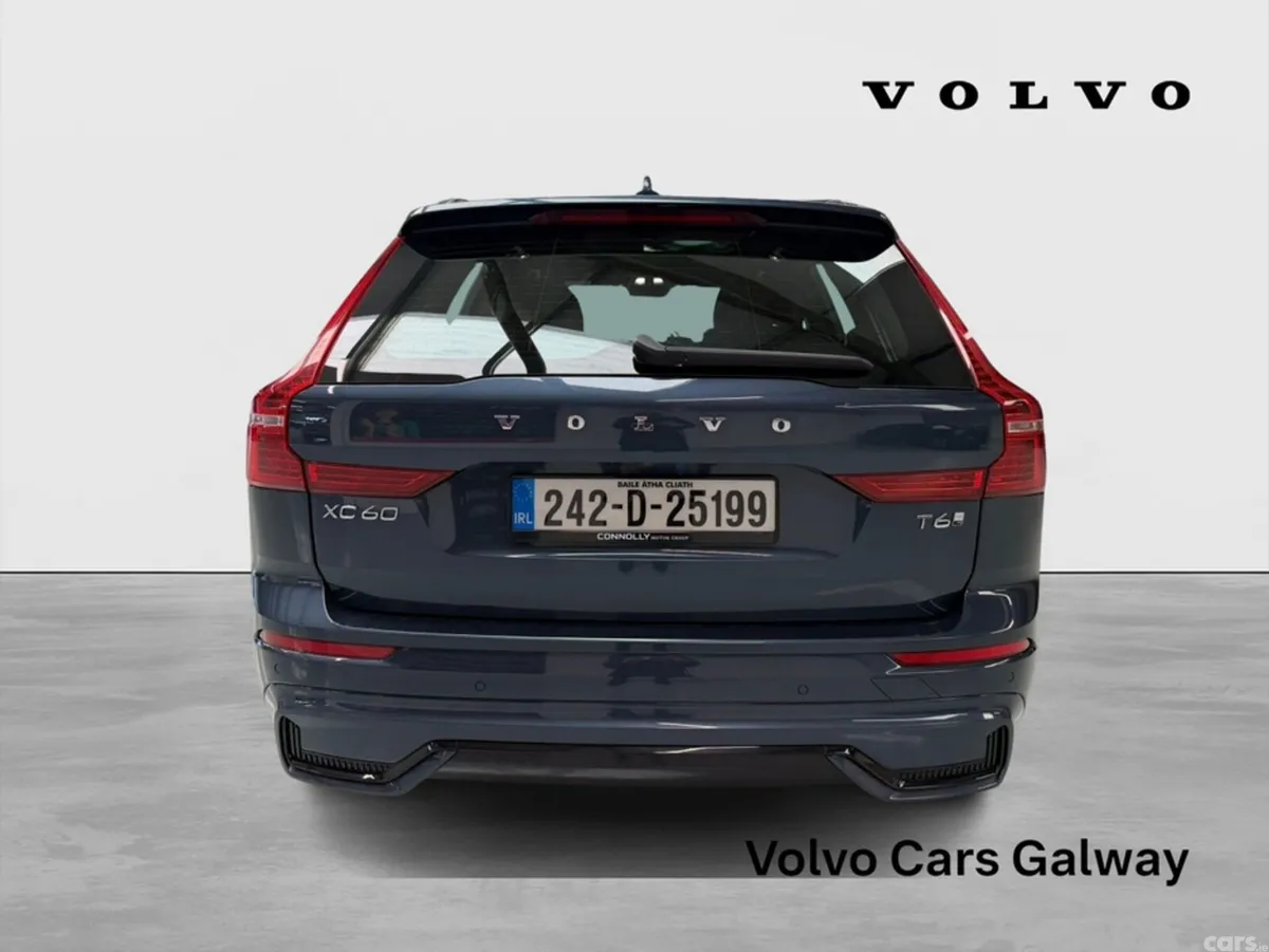 Volvo XC60 SUV, Petrol Plug-in Hybrid, 2024, Blue