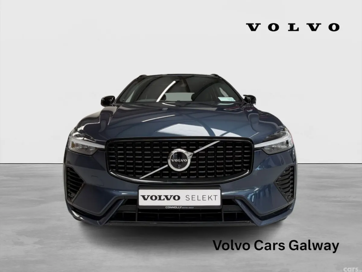 Volvo XC60 SUV, Petrol Plug-in Hybrid, 2024, Blue