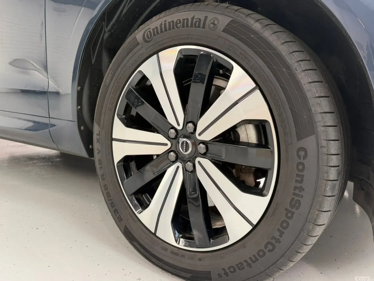 Volvo XC60 SUV, Petrol Plug-in Hybrid, 2024, Blue