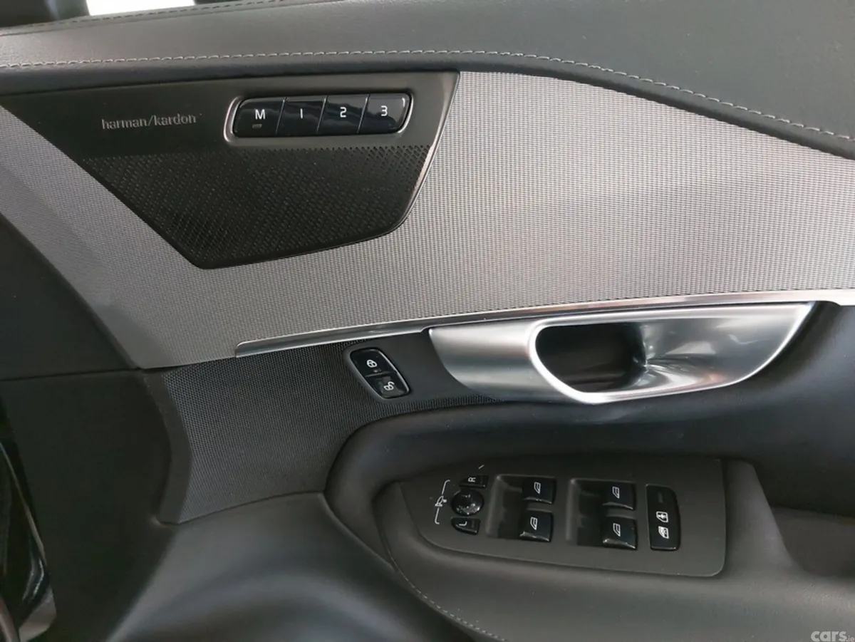 Volvo XC90 Estate, Petrol Plug-in Hybrid, 2024, Black