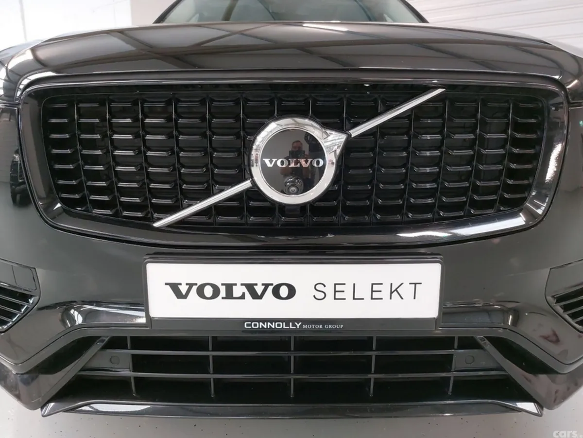 Volvo XC90 SUV, Petrol Plug-in Hybrid, 2024, Black