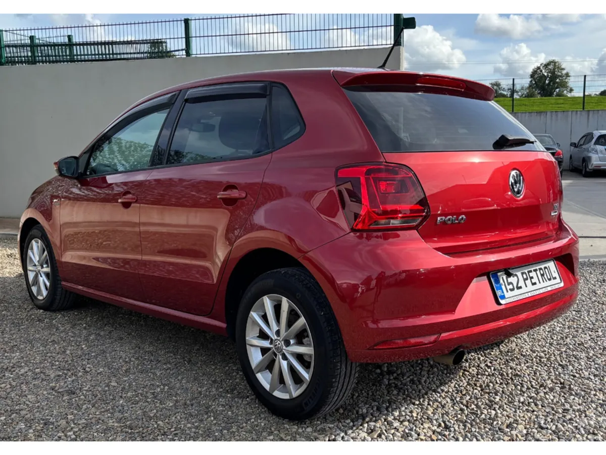 Volkswagen Polo Hatchback, Petrol, 2015, Red
