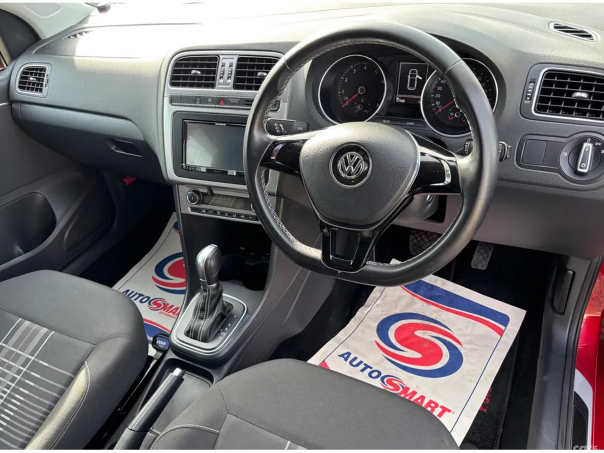 Volkswagen Polo Hatchback, Petrol, 2015, Red