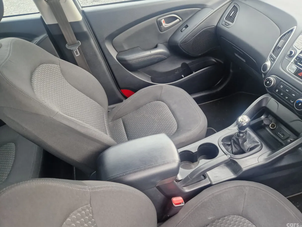 Hyundai ix35 SUV, Diesel, 2011, Silver