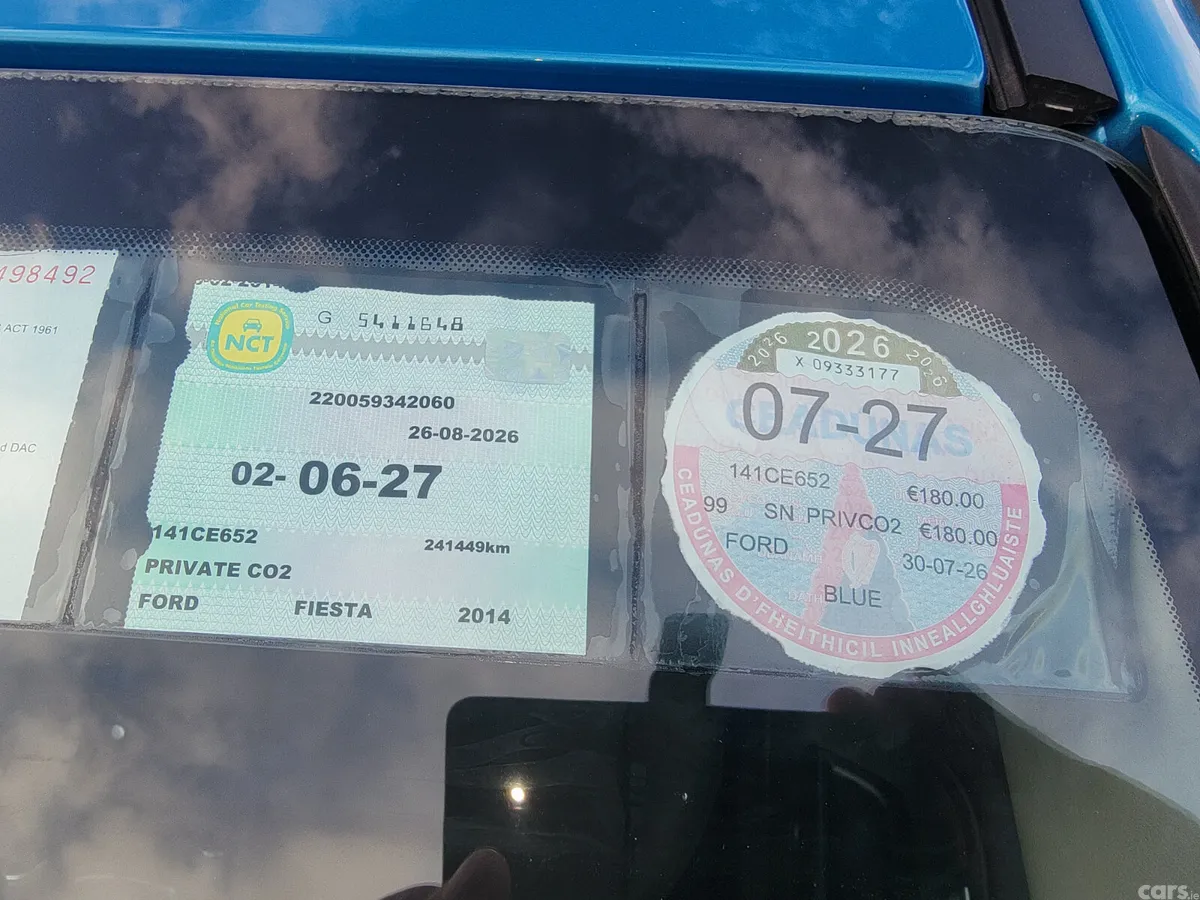 Ford Fiesta Hatchback, Petrol, 2014, Blue