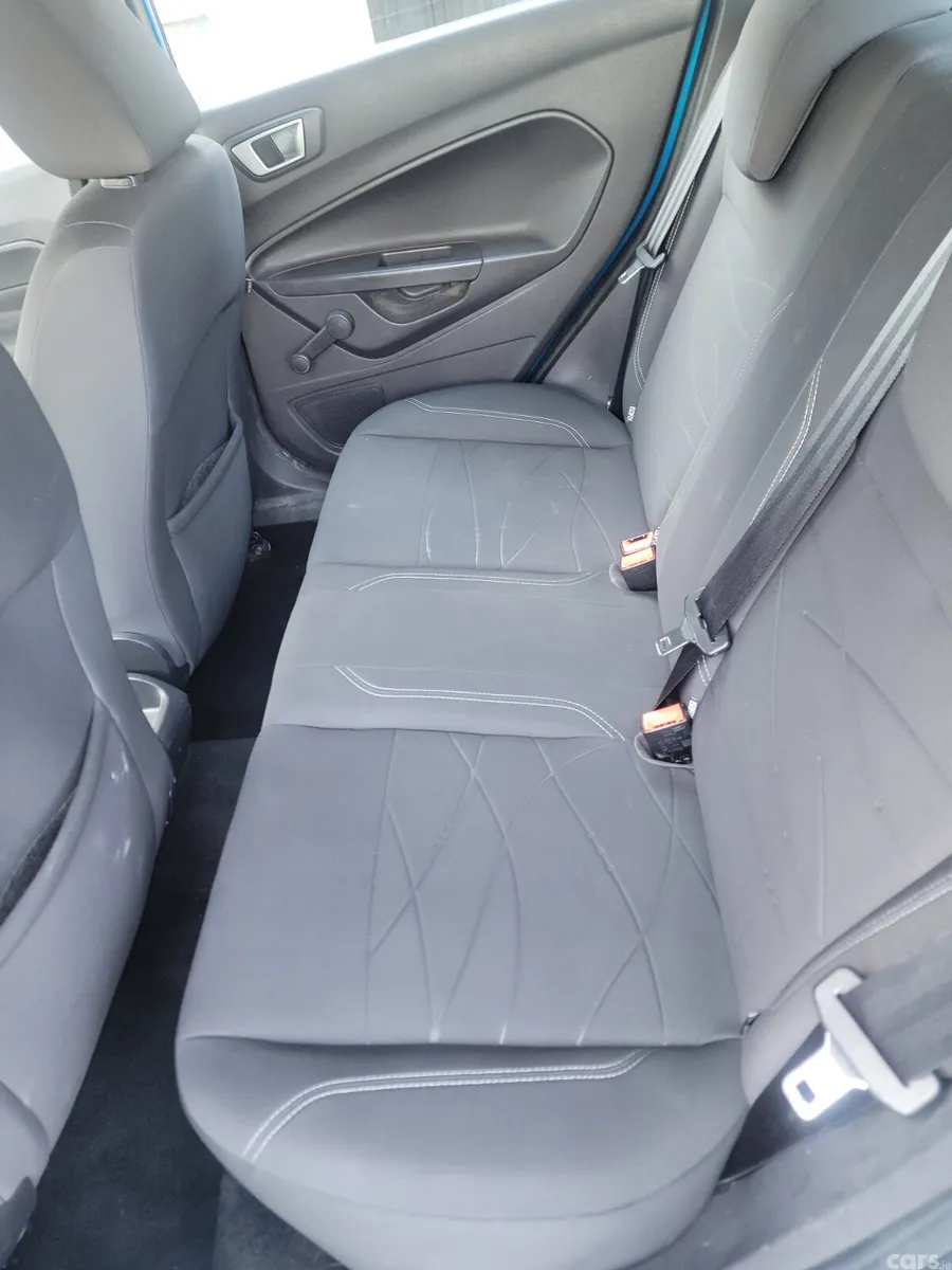 Ford Fiesta Hatchback, Petrol, 2014, Blue