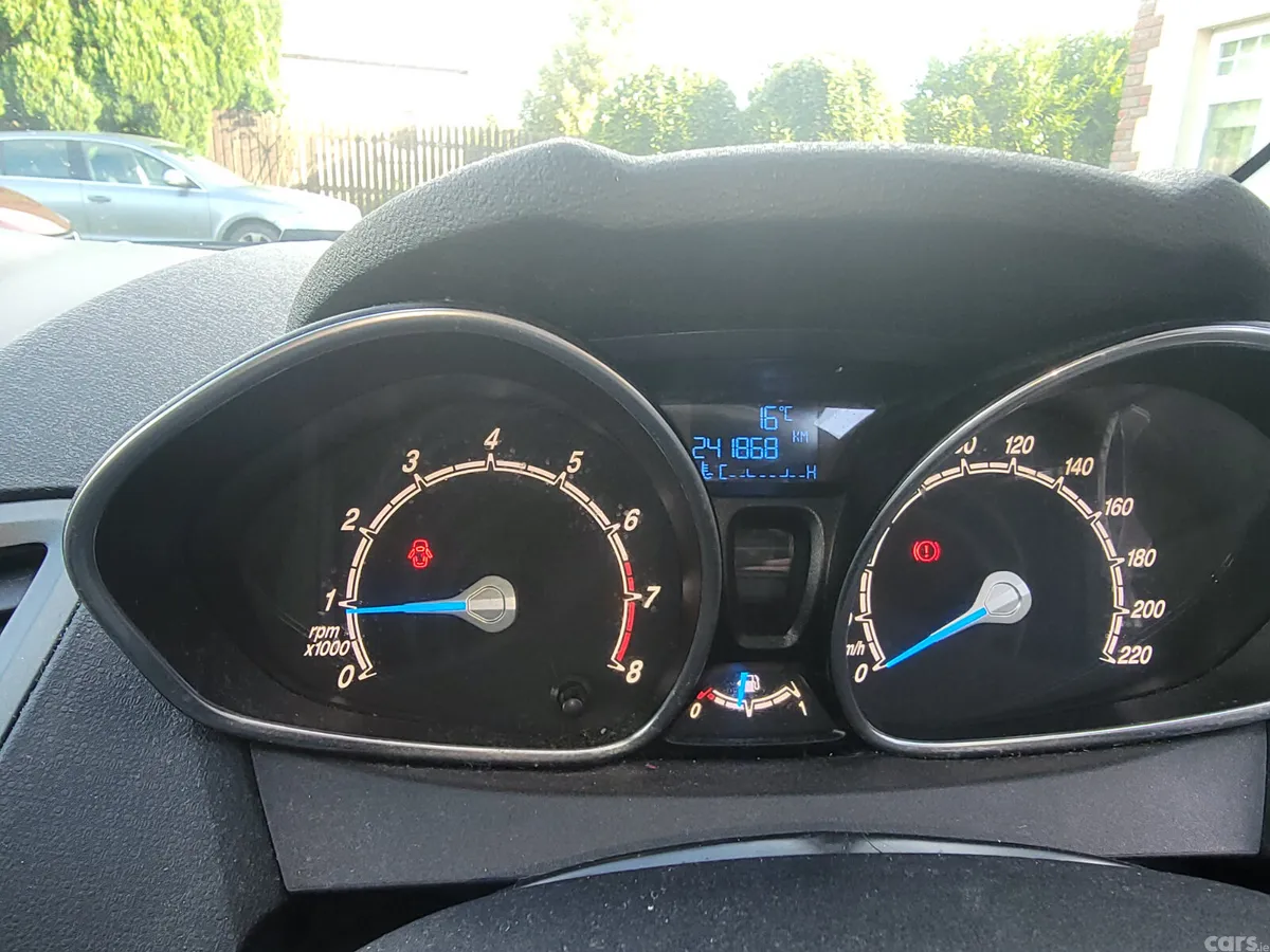 Ford Fiesta Hatchback, Petrol, 2014, Blue