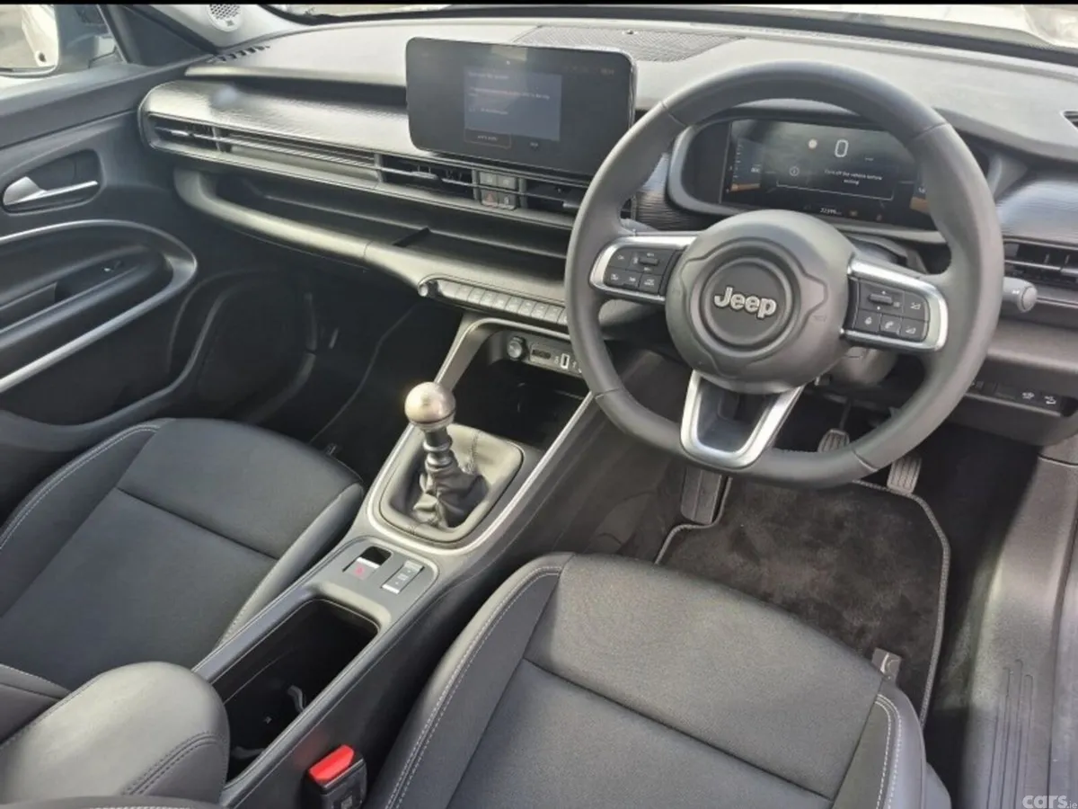 Jeep Avenger SUV, Petrol, 2024, Grey