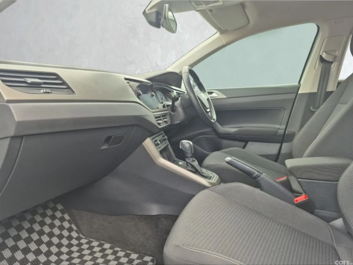 Volkswagen Polo Hatchback, Petrol, 2020, White