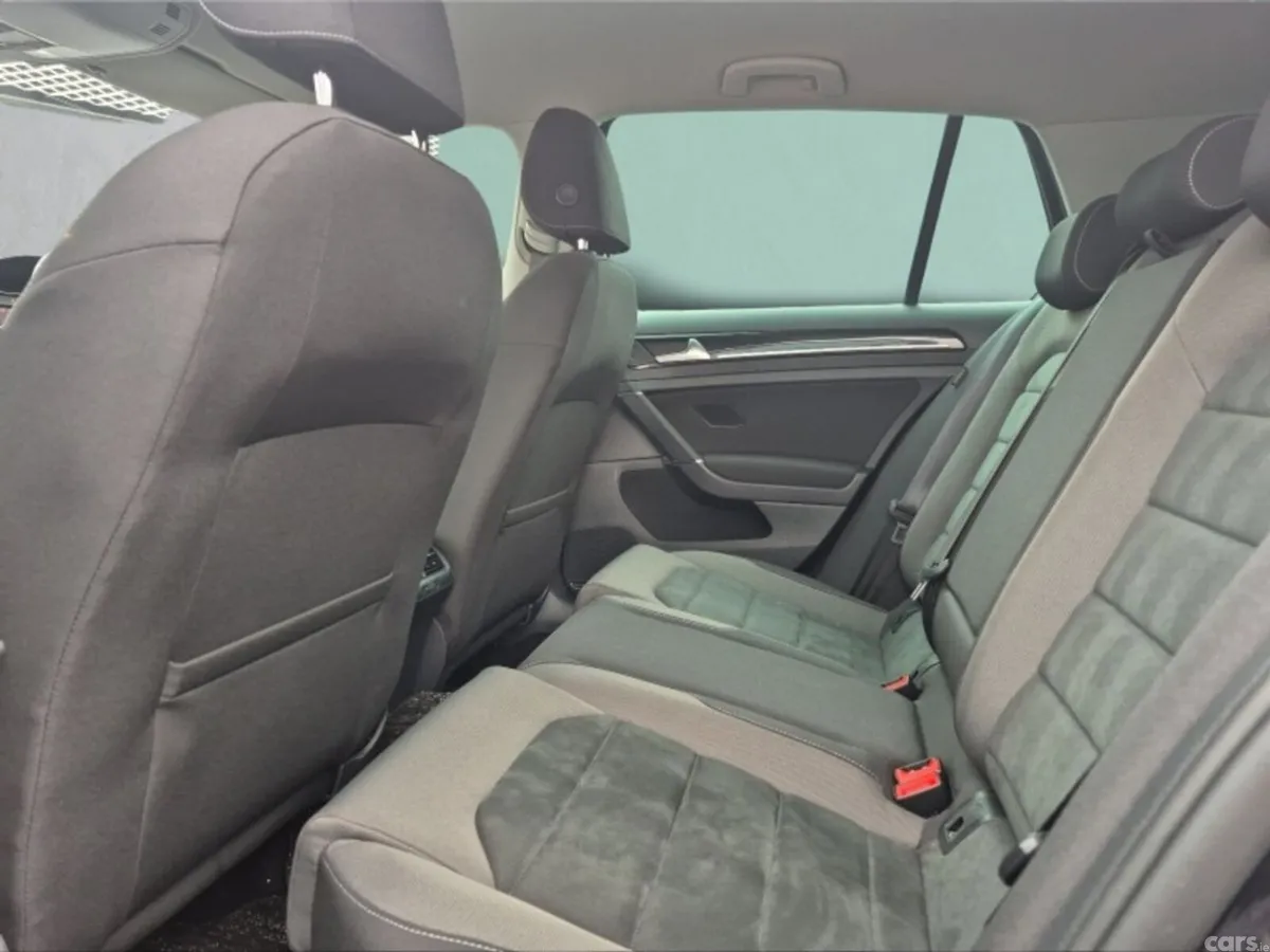 Volkswagen Golf Hatchback, Petrol, 2019, Black