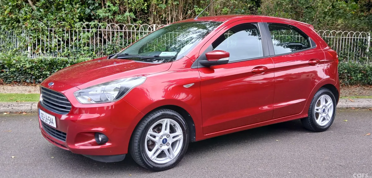 Ford Fiesta Hatchback, Petrol, 2018, Red