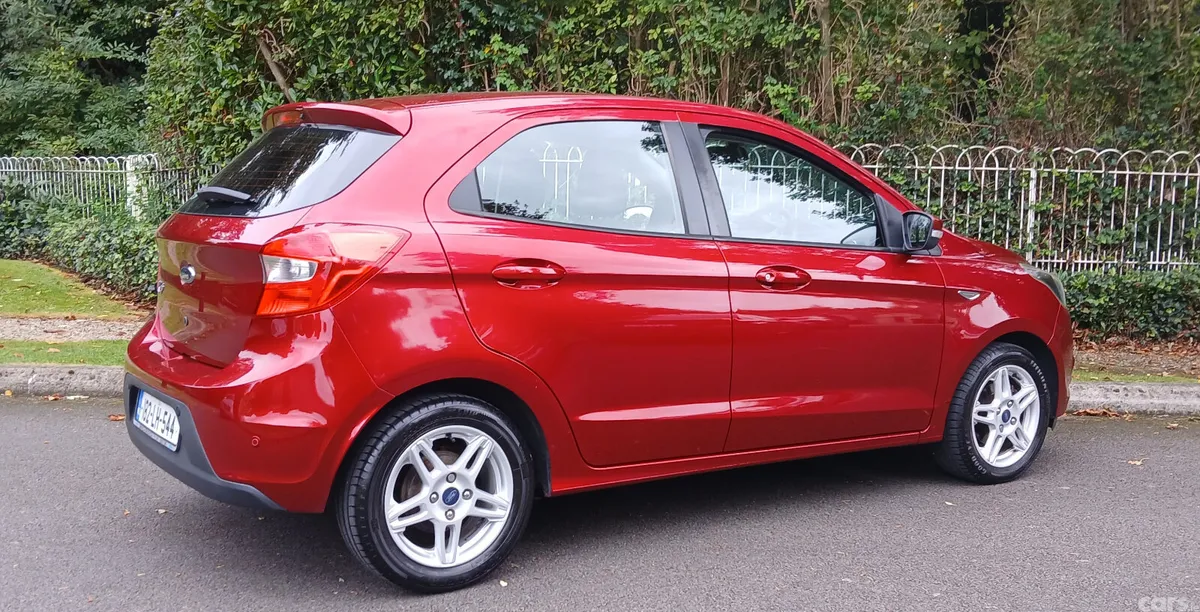 Ford Fiesta Hatchback, Petrol, 2018, Red