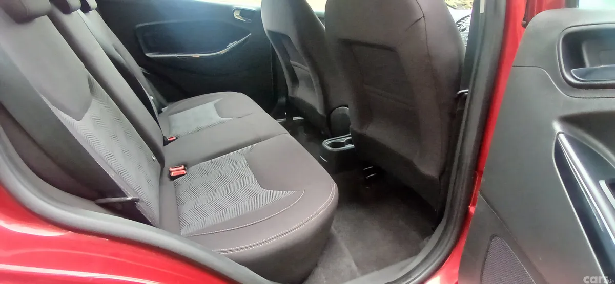 Ford Fiesta Hatchback, Petrol, 2018, Red