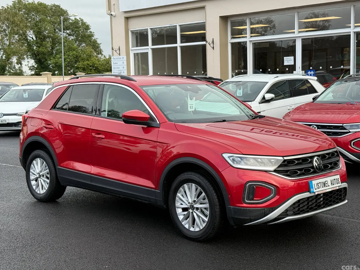 Volkswagen T-Roc SUV, Petrol, 2023, Red