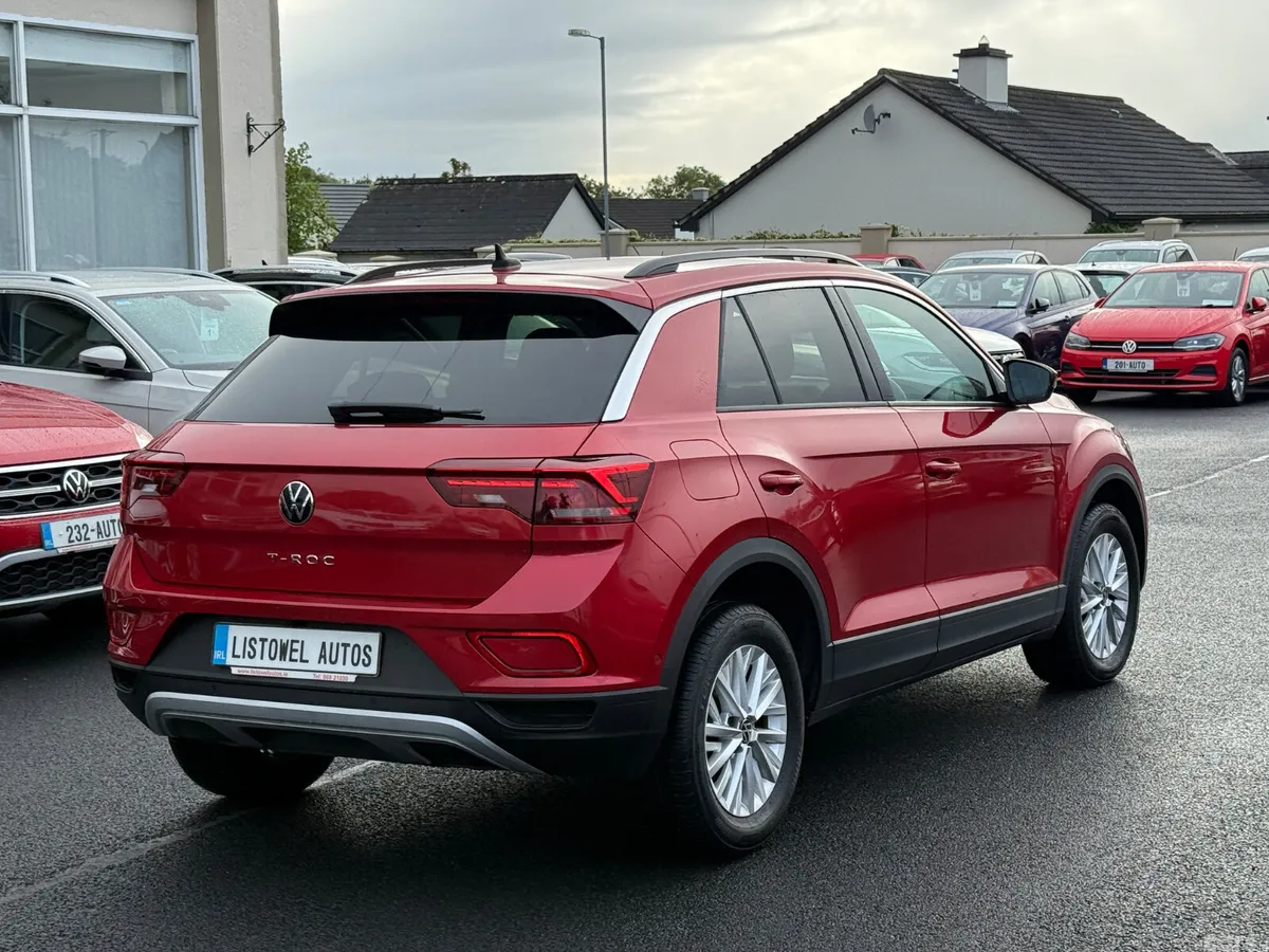 Volkswagen T-Roc SUV, Petrol, 2023, Red