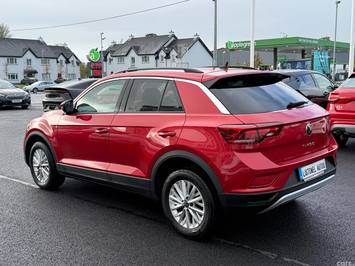 Volkswagen T-Roc SUV, Petrol, 2023, Red