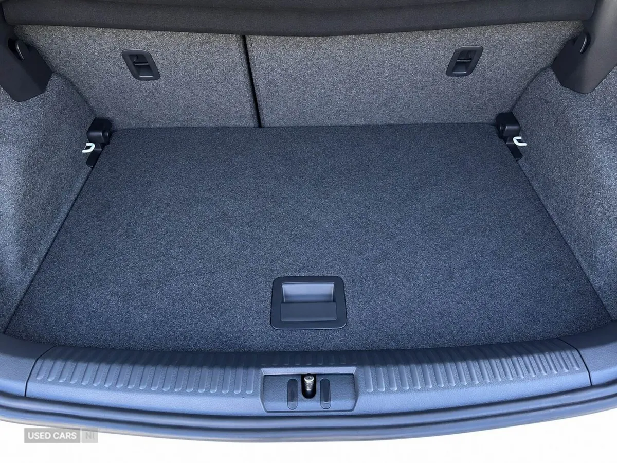 Volkswagen Polo , Petrol, 2015, White