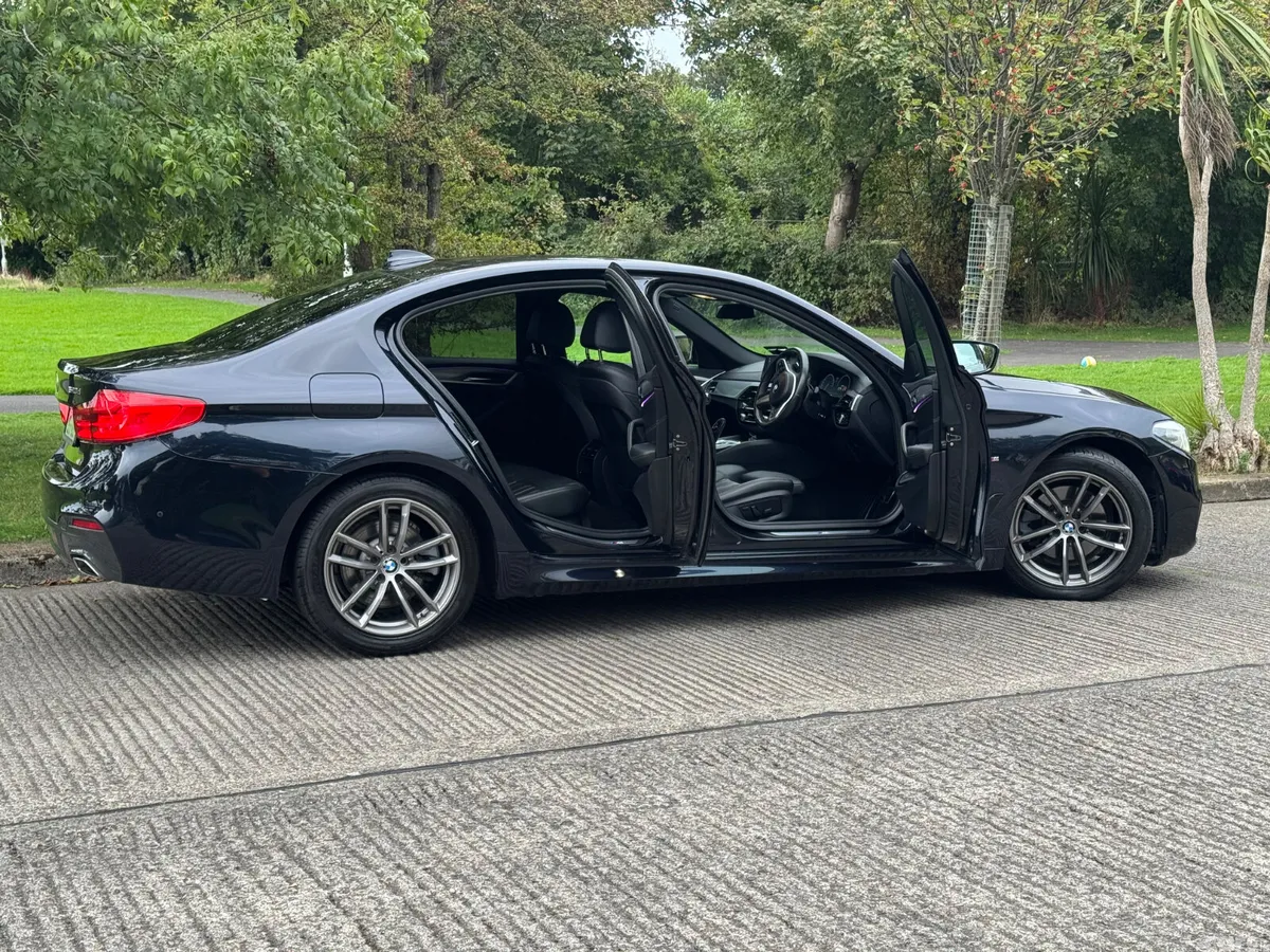 BMW 5-Series Saloon, Diesel, 2019, Black