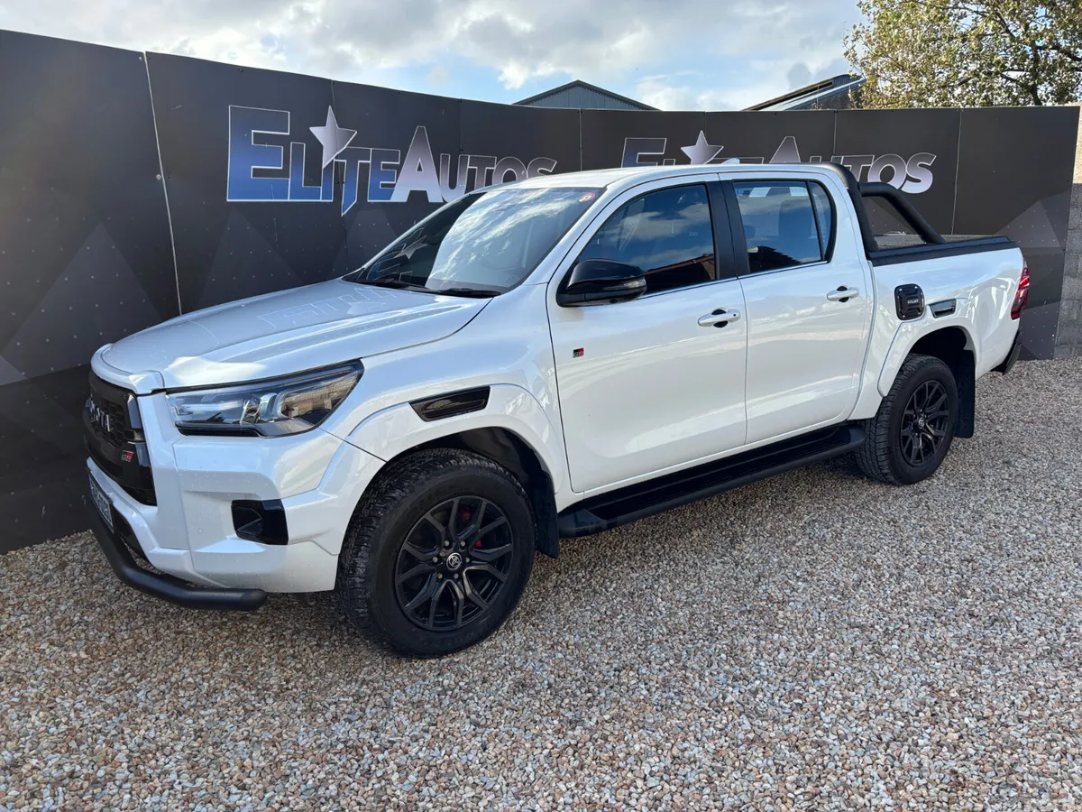 Toyota Hilux Pick Up, Diesel, 2024, White