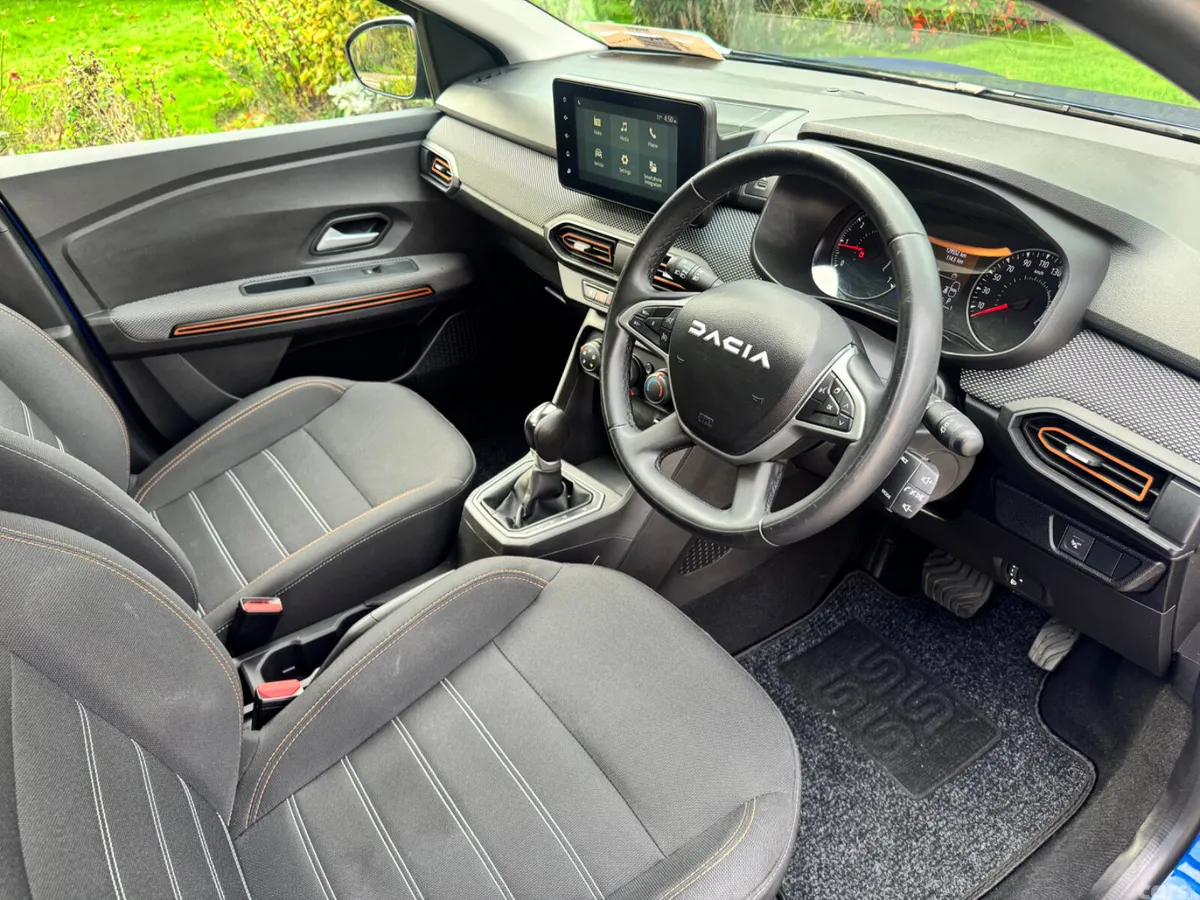 Dacia Sandero Stepway Hatchback, Petrol, 2023, Blue