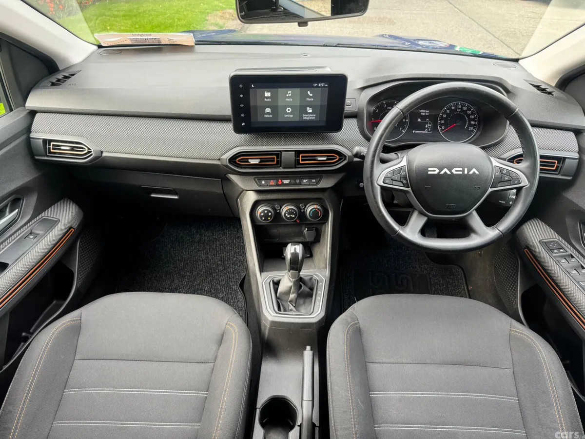 Dacia Sandero Stepway Hatchback, Petrol, 2023, Blue
