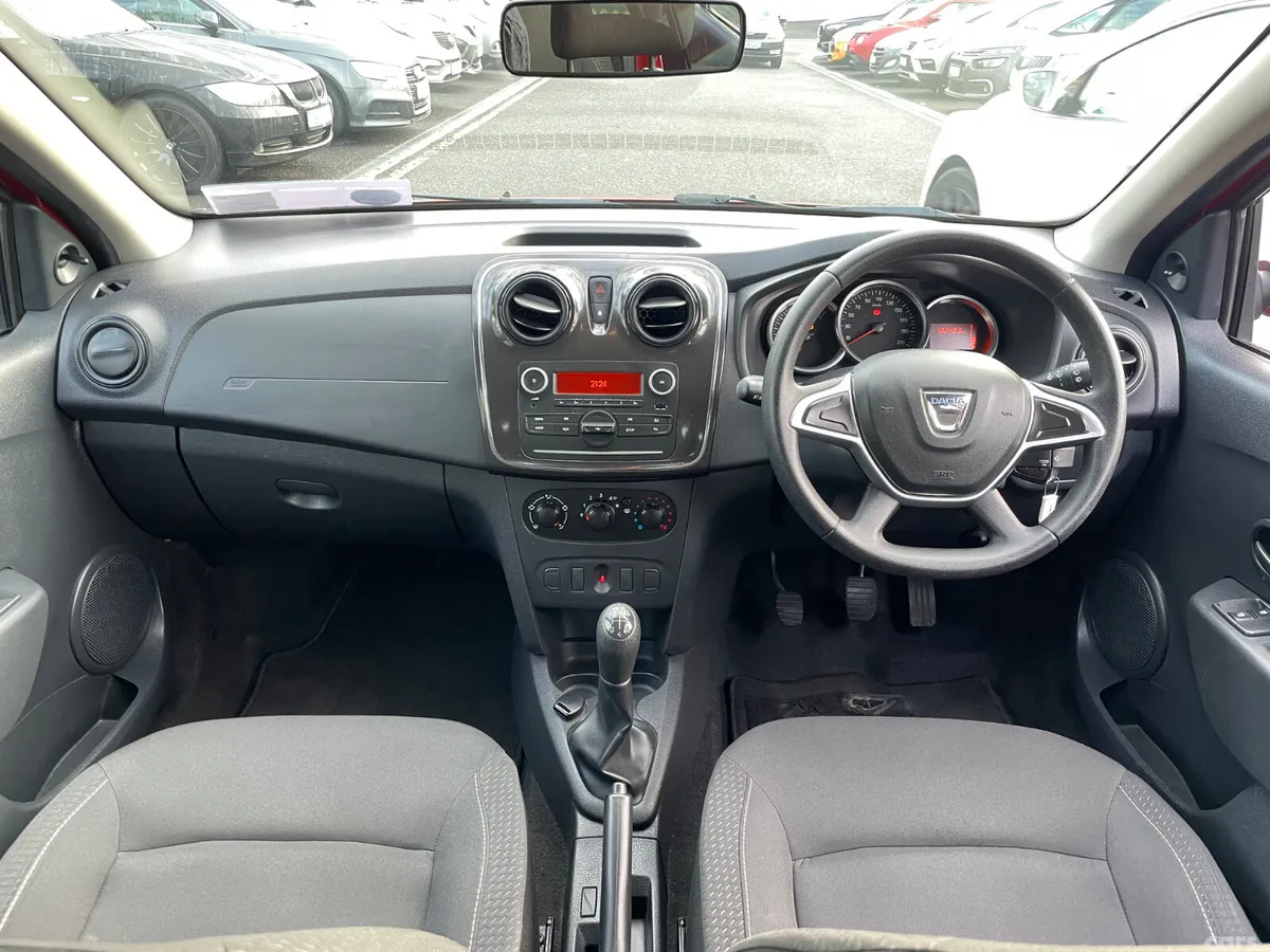 Dacia Sandero Hatchback, Petrol, 2017, Red