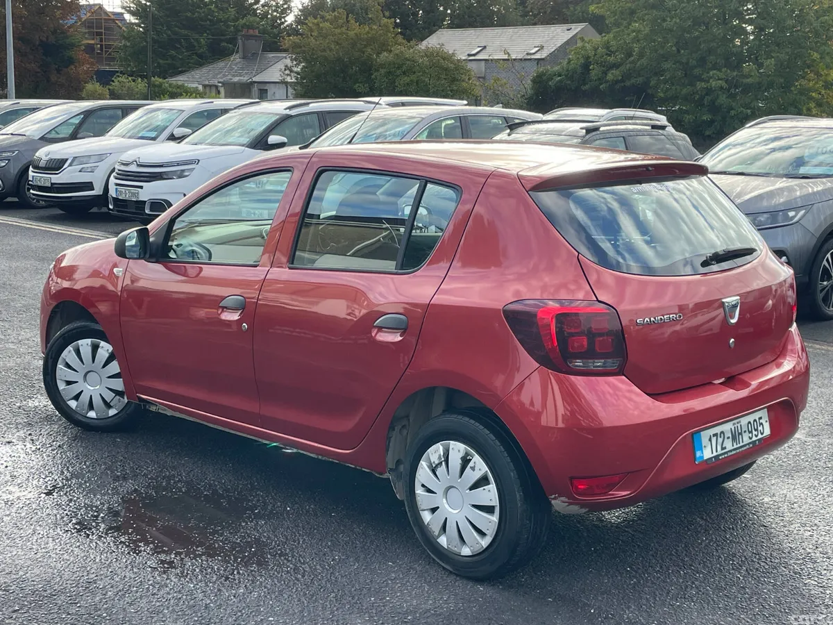 Dacia Sandero Hatchback, Petrol, 2017, Red