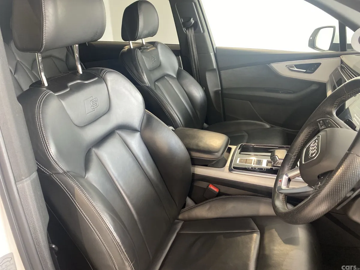 Audi Q7 SUV, Diesel Hybrid, 2021, White