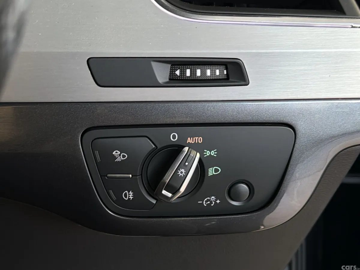 Audi Q7 SUV, Diesel Hybrid, 2019, Grey