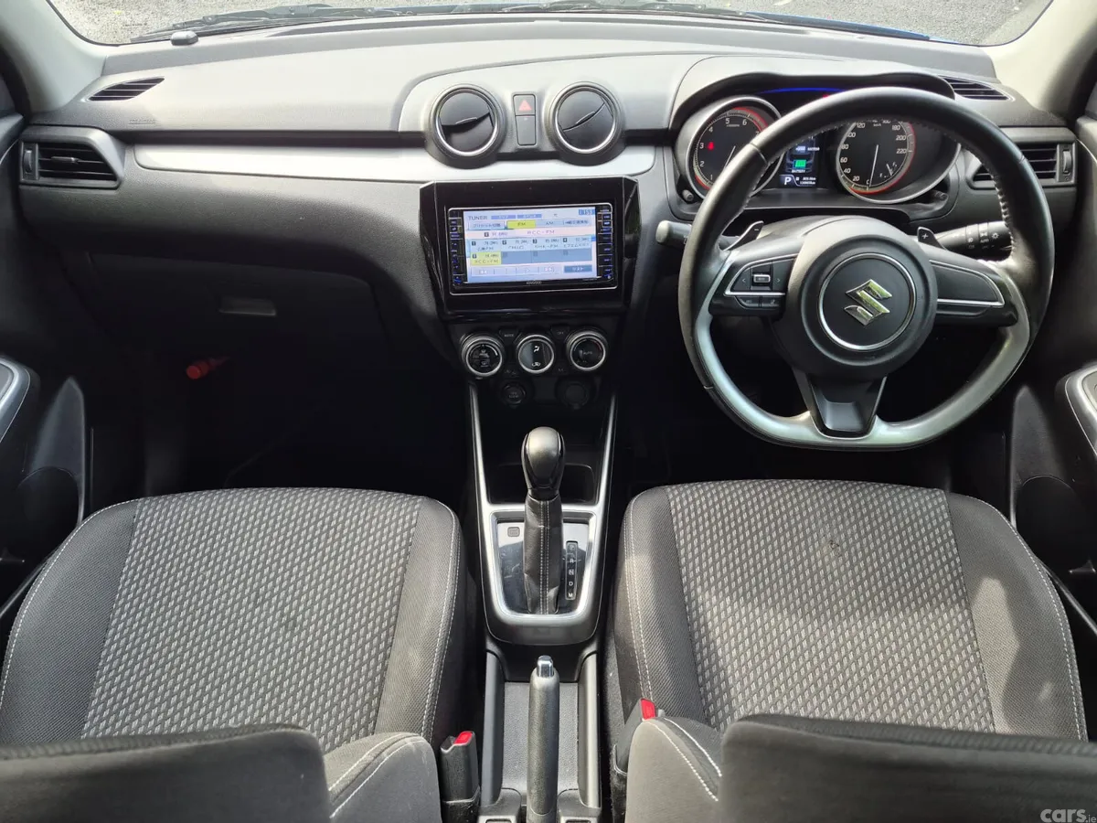 Suzuki Swift Hatchback, Petrol, 2017, Blue