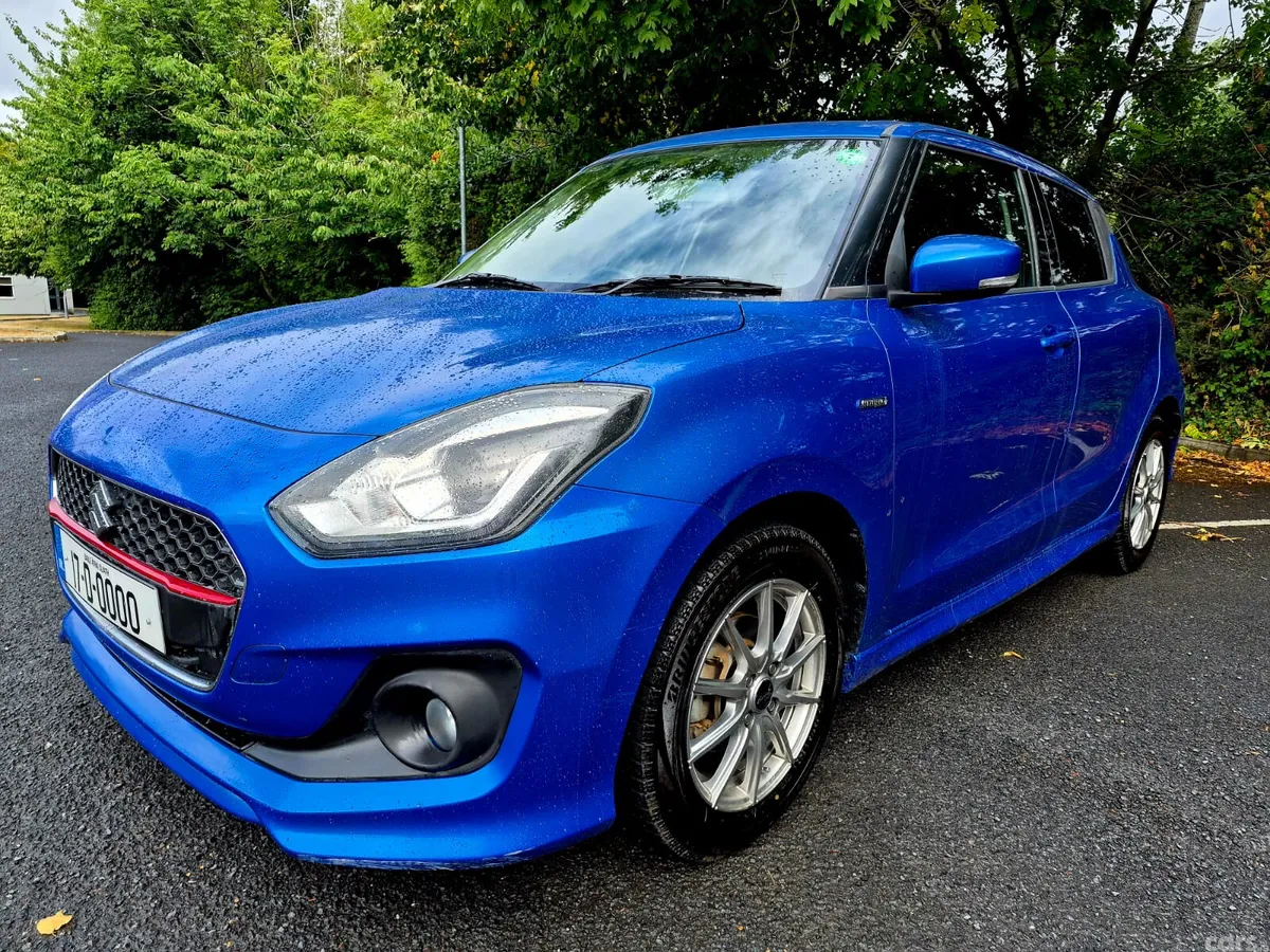 Suzuki Swift Hatchback, Petrol, 2017, Blue