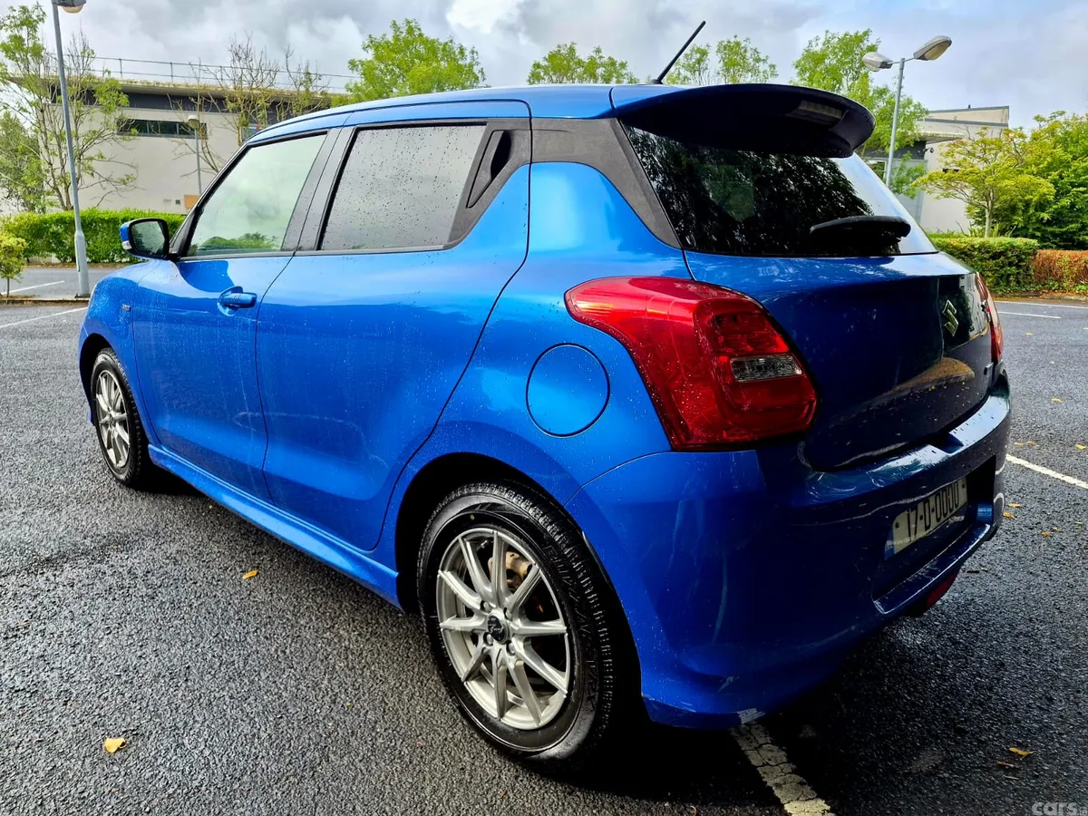 Suzuki Swift Hatchback, Petrol, 2017, Blue