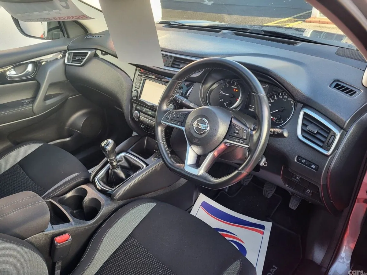 Nissan Qashqai MPV, Diesel, 2018, Grey