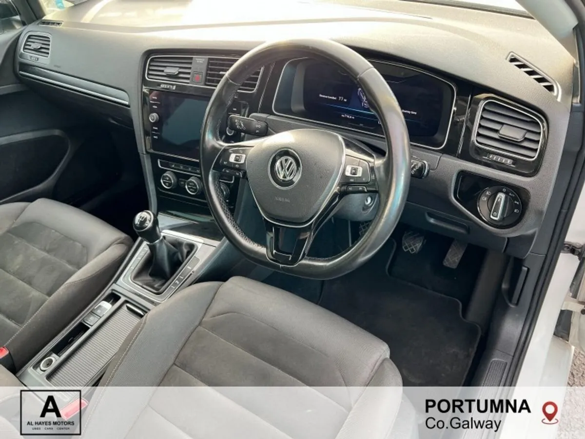 Volkswagen Golf Hatchback, Diesel, 2019, White