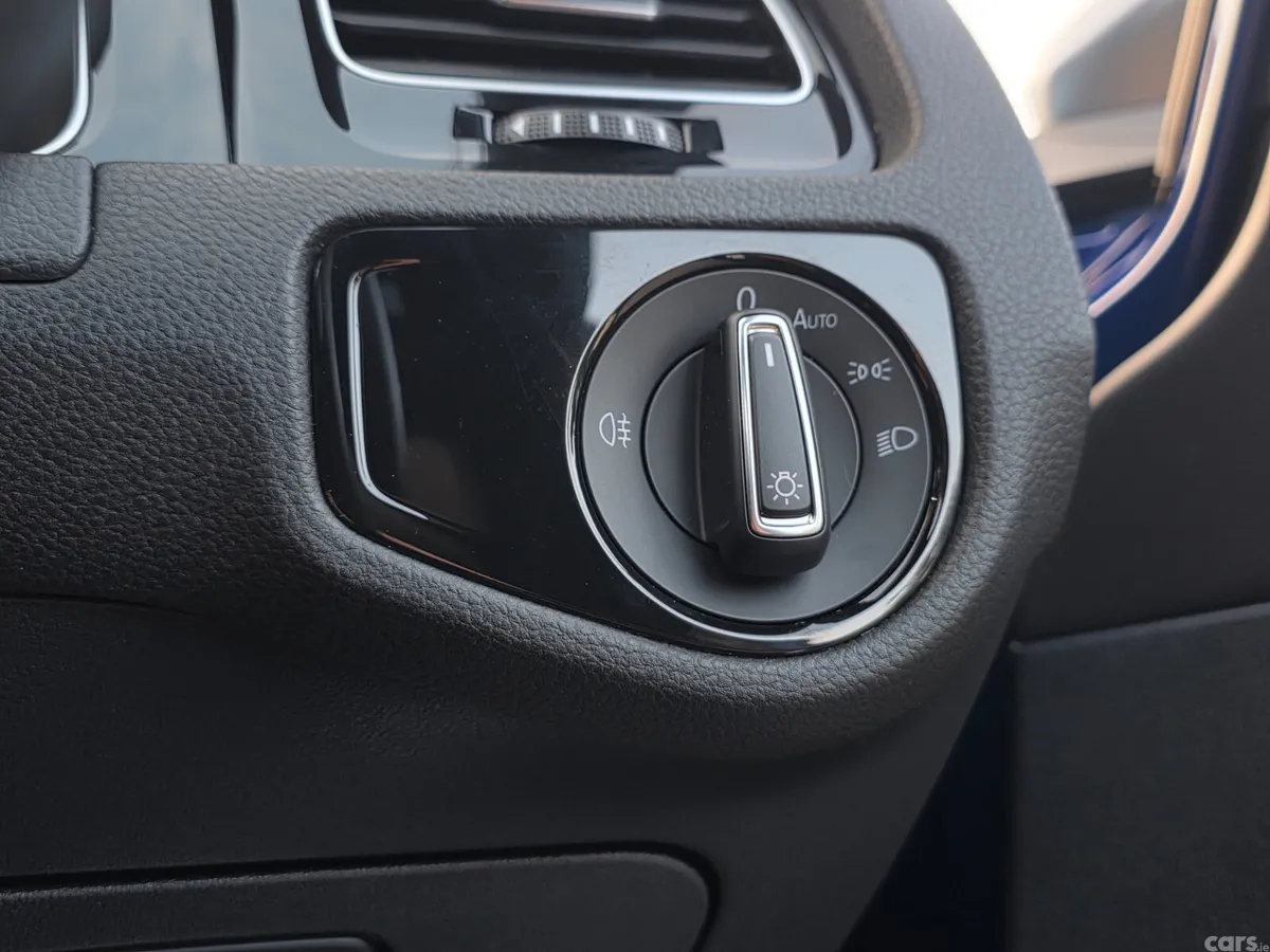 Volkswagen Golf Hatchback, Petrol, 2018, Blue
